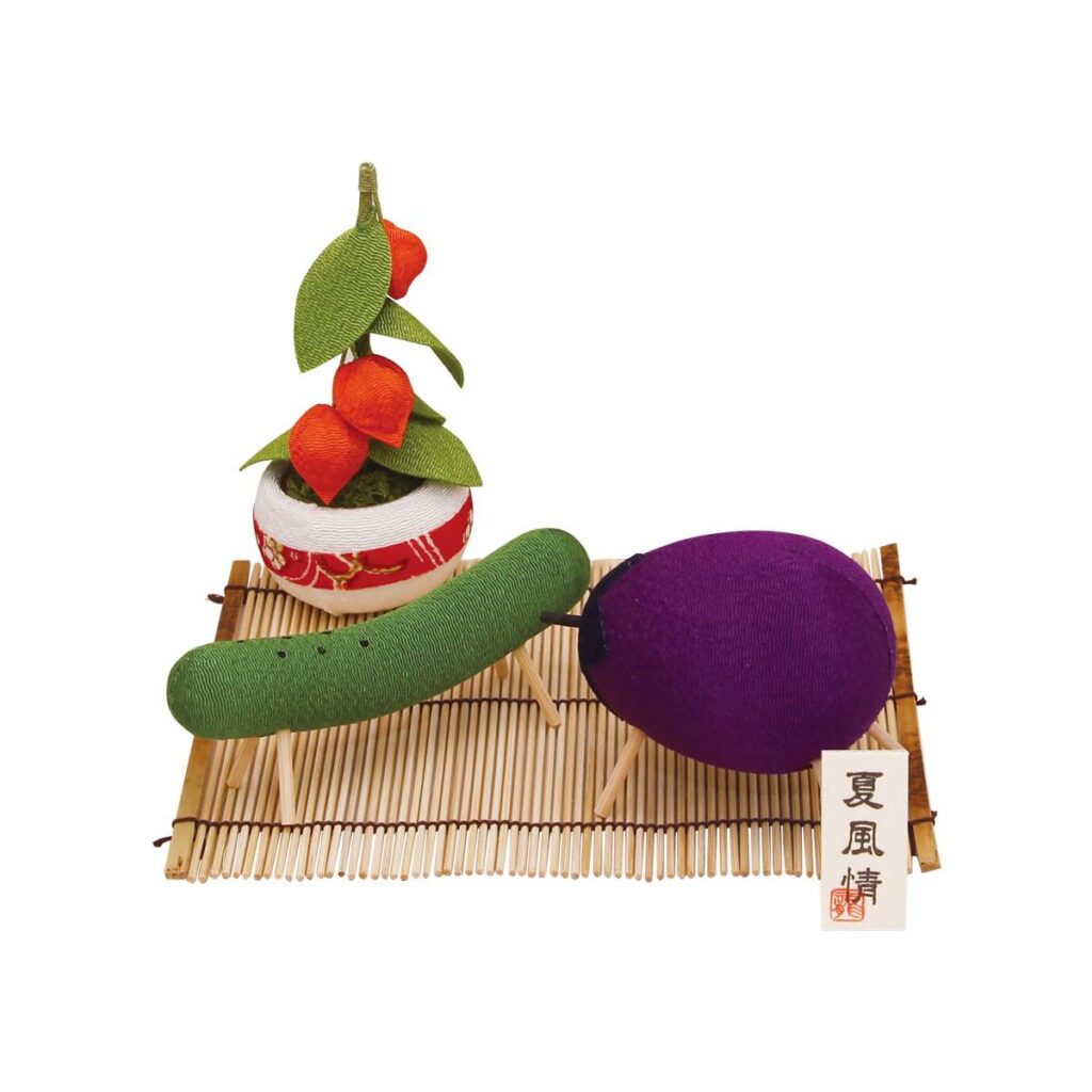 精霊棚に供える夏野菜や果物のお供え物